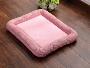 Pet Dog Mat Ice Pad Dog Sleeping Mats For Dogs Cats Pet Kennel Top Quality  Cool Cold Silk Bed For Dog camas para perros