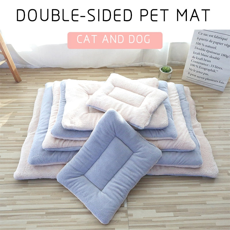 Soft Pet Dog Mat Flannel Cotton Paw Foot Print Washable Pet Blanket Warm Sleeping Beds For Small Medium Dogs Cat Pet Accessories