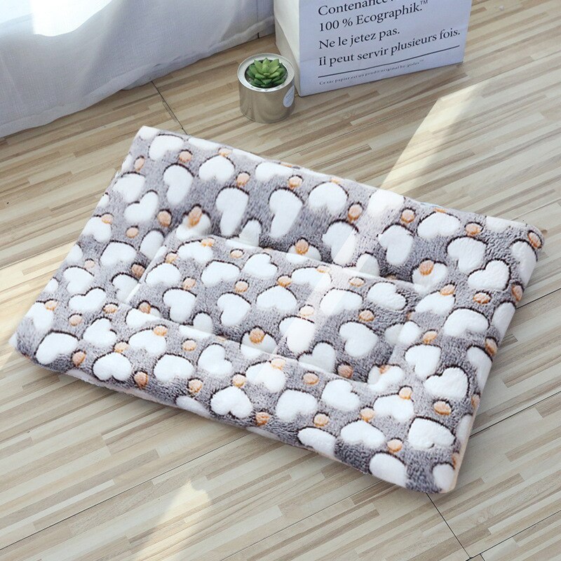 Soft Pet Dog Mat Flannel Cotton Paw Foot Print Washable Pet Blanket Warm Sleeping Beds For Small Medium Dogs Cat Pet Accessories